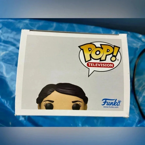 The Witcher - Yennefer - #1318 Funko Pop! - BNIB 🐦⬛ - Picture 3 of 5